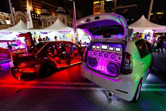 易車專訪成都車展經(jīng)銷商吉利，揭秘4S店如何利用“車展”獲客成交兩百臺(tái)