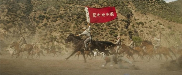 ALPD?激光高亮《我和我的父輩》，光峰科技點(diǎn)亮?xí)r代記憶旅程