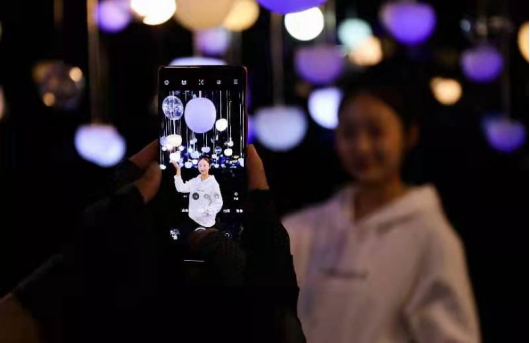 沈陽十一新景點，vivo X70系列首銷路演燃爆全場
