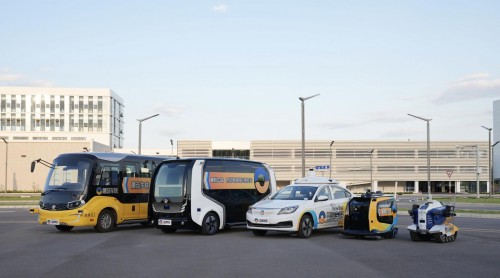 跟著Waymo做Robotaxi的百度，為什么成了“漸進派”？