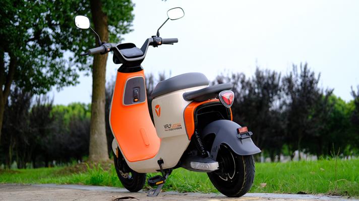 雅迪電動車VFLY L100 MAX電動車評測：高顏值、高性能的高端騎行體驗