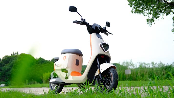 雅迪電動車VFLY L100 MAX電動車評測：高顏值、高性能的高端騎行體驗