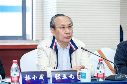 ?就在秋糖前，一批白酒泰斗密集調(diào)研了江小白