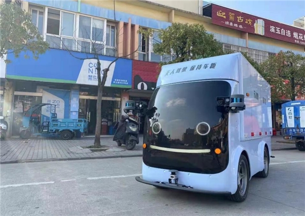 智梭無(wú)人車與圓通合作，迎來(lái)L4級(jí)無(wú)人駕駛在快遞行業(yè)的全面應(yīng)用