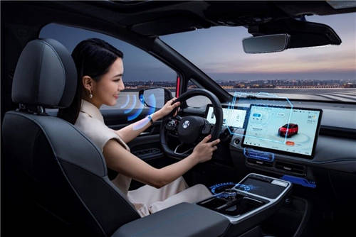 “我們提車啦！”合創(chuàng)Z03正式交付，不負等待