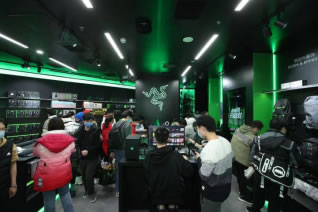 把開業(yè)儀式玩出新花樣的雷蛇，如何撩動(dòng)年輕“躁”點(diǎn)？816.jpg