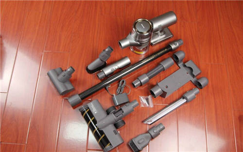 吸塵器哪個(gè)牌子好？深度測(cè)評(píng)，這個(gè)爆款吸塵器到底贏(yíng)在哪兒