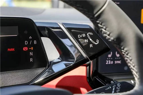 特斯拉Model 3和大眾ID.4X哪個(gè)好？2022年度環(huán)保車ID.4X更值得擁有！