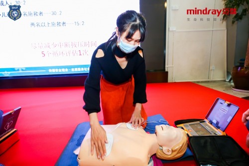 問世8年間成功挽救百余個生命 邁瑞AED國內裝機數量超10萬臺