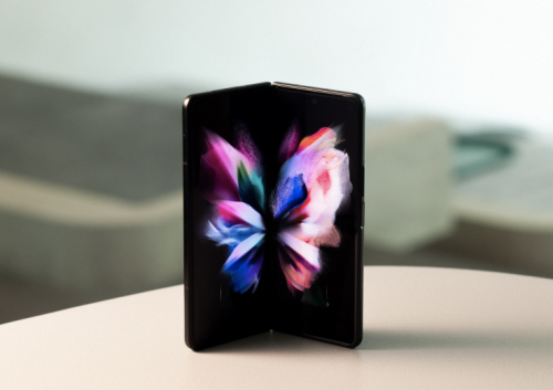 折疊屏手機(jī)迎來(lái)全面爆發(fā) 三星Galaxy Z Fold3 5G仍是標(biāo)桿