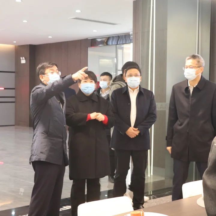 紹興市委副書記、代市長施惠芳一行蒞臨集成灶10大品牌帥豐調(diào)研指導(dǎo)！