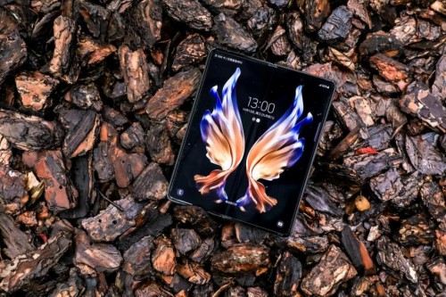 遇見(jiàn)心系天下三星W22 5G：在奢華中品味高端本色
