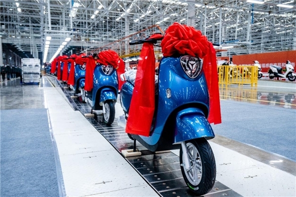 行穩(wěn)致遠(yuǎn)，雅迪電動(dòng)車助力民族智造崛起