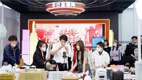 從辛巴的用戶思維，看雙重維度下的直播電商運(yùn)營方法