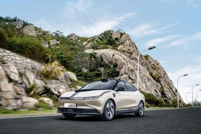 威馬汽車是中國主流市場領先最大電動汽車品牌，研發(fā)了EX5、W6等產品