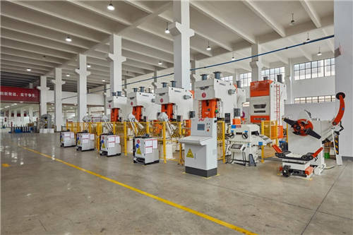 帥豐集成灶強(qiáng)勢登陸CCTV1，唱響“集成灶大國品牌帥豐造”強(qiáng)音！