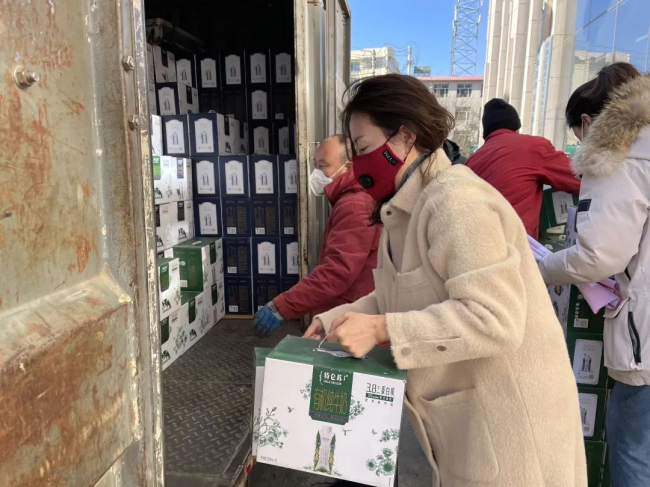 蒙牛：用愛心構(gòu)筑銅墻鐵壁，共建和諧美好家園