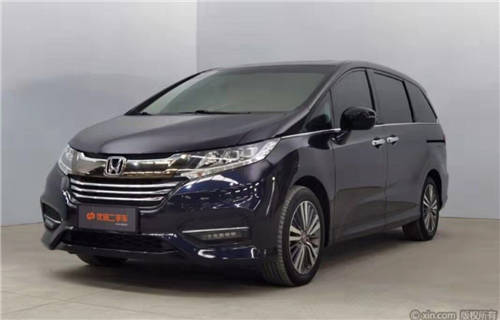 25萬級7座商務(wù)車怎么選？優(yōu)信二手車合肥大賣場給你答案