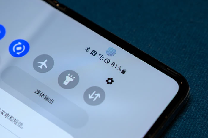 三星第四代折疊屏手機10.jpg