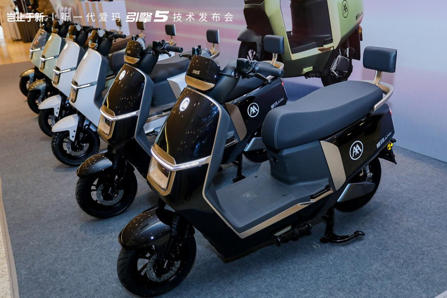百公里真實(shí)續(xù)航誠(chéng)意之作  愛(ài)瑪指揮官2023震撼發(fā)布.jpg