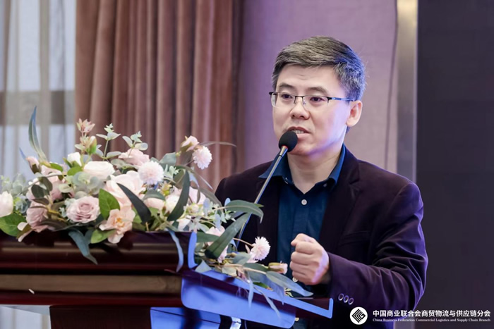 深圳市快金數(shù)據(jù)技術(shù)服務(wù)有限公司董事長(zhǎng)李勇虎.jpg