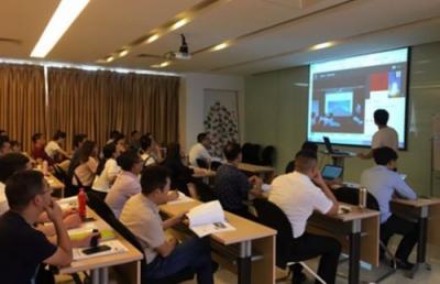 云開科技：《這塊屏幕可能會改變命運》，也能改變企業(yè)培訓(xùn)！