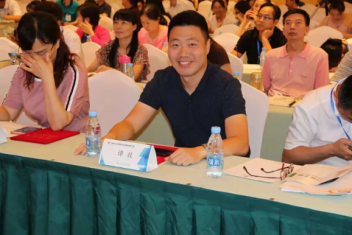 一起中學(xué)APP融入課程全體系，教育信息化激發(fā)學(xué)生興趣