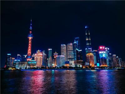 美圖V7夜景拍攝實測，復(fù)雜光源也能打造暗夜質(zhì)感大片！