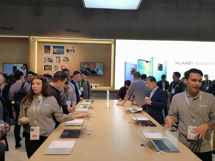 “技術(shù)流”征戰(zhàn)CES 2019，華為MateBook 13筆記本全面更出色！