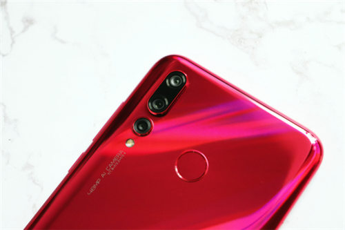 突破局限，華為nova4為你記錄更廣闊世界