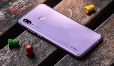 過(guò)年換機(jī) 看完聯(lián)想Z5s、榮耀 Play、vivo Z3對(duì)比就知道買(mǎi)哪款了