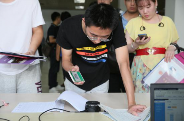 聽說，現(xiàn)在的高校都是這么玩的……