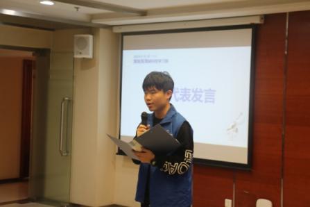 載行囊而來(lái)，滿載而歸