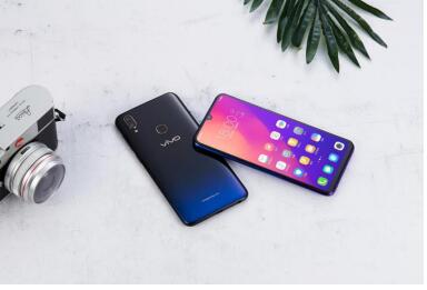 vivo Z3i 標(biāo)準(zhǔn)版全面評(píng)測(cè)：水滴屏幕彰顯時(shí)尚，強(qiáng)勁配置帶來(lái)酣暢體驗(yàn)