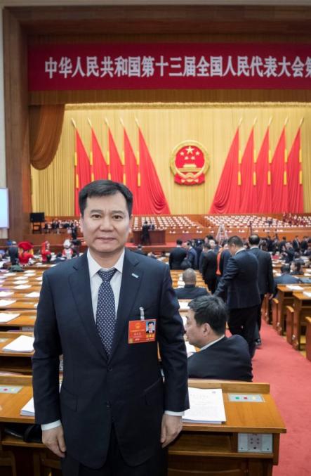 快遞物流進入新階段，張近東兩會再發(fā)聲