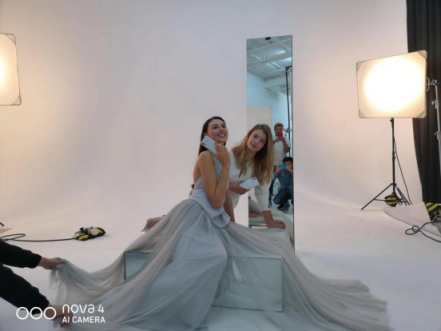 這個(gè)女神節(jié)，華為nova4貝母白與女神氣質(zhì)更配