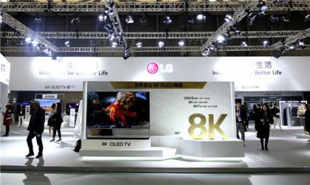 世界首臺(tái)8K OLED電視，LG Z9還原逼真世界