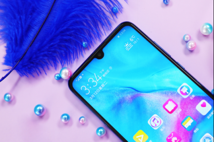 雀翎藍的華為nova 4e——2019年新時尚單品