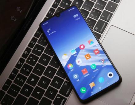 想換一款手機的朋友現(xiàn)在可以出手 各價位精品新機哪款讓你心動？
