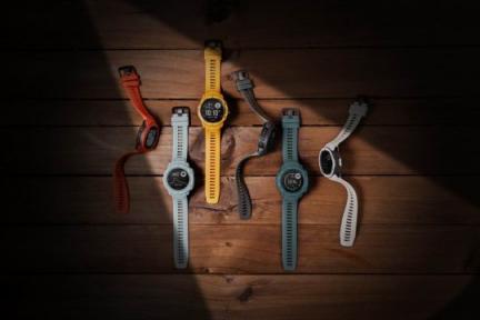 明星同款時尚潮表！Garmin Instinct開春新配色