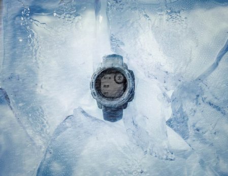 明星同款時尚潮表！Garmin Instinct開春新配色