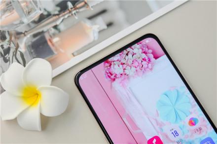 vivo X27憑實(shí)力說話，五個(gè)理由說服你，你和網(wǎng)紅就差一臺(tái)它