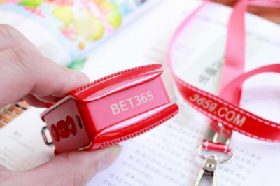 BET365 Handheld Listening，智能掌上聽還原經(jīng)典MP4！