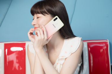 Galaxy A60閃耀來襲，中端市場(chǎng)掀起青春風(fēng)潮