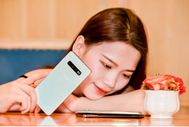 三星Galaxy S10拍照系統(tǒng)全升級，PK華為P30