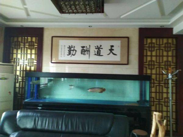 這些客廳裝飾畫，提升品位不說，還能凸顯文化韻味