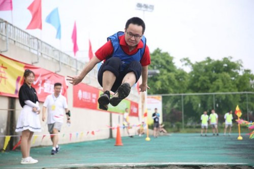 超越，做自己的冠軍——記美景舒適家2019全員運動會