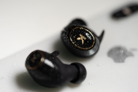 真無(wú)線耳機(jī)怎么選？既要看顏值和性能，更要看