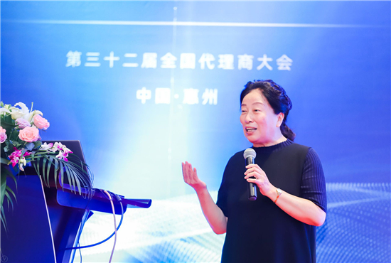 奇米兒童至尊新品M5隆重發(fā)布，獨家內(nèi)置“何秋光思維訓(xùn)練課程”！