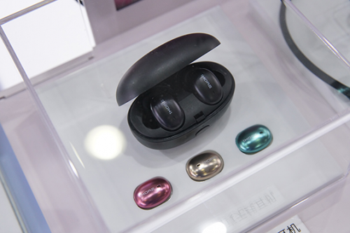 CES Asia 2019，1MORE展現(xiàn)高音質(zhì)與顏值兼?zhèn)涞臅r尚真無線藍牙耳機